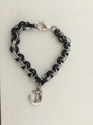 Anchor fashion bracelet