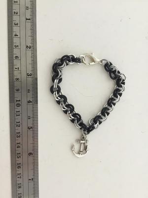 Anchor fashion bracelet