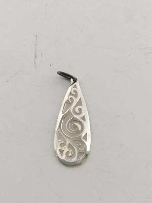 925 marked necklace pendant