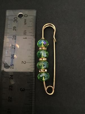 Safety pin with Crystal beads