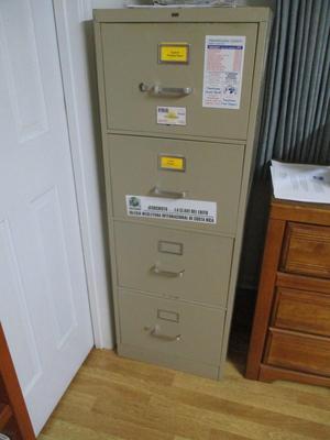 4 Drawer Metal File Cabinet (O)
