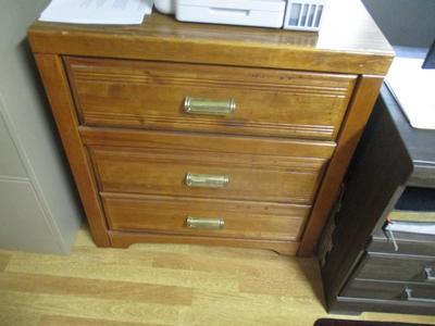 3 Drawer Wooden File Cabinet (O)