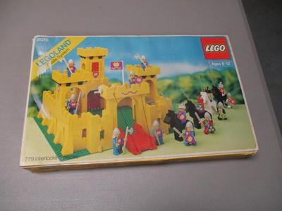 Used Lego Land Castle System (G)