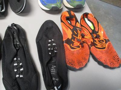 Tennis Shoes & Slip On's Flip Flops Sizes Vary (G)