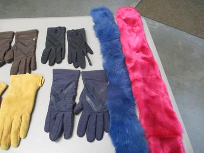 Women's Gloves & Wraps (G)