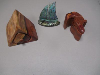 Wooden Trinket Puzzle Boxes Vintage Paua Shell Yacht (G)