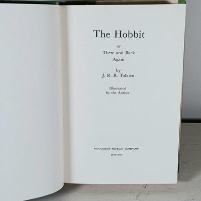 LOT 31: Vintage Book Lot- The Hobbit 1966, Lobo Rag and Vixen 1907 & More