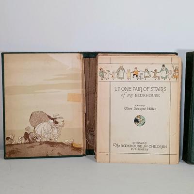 LOT 32: Vintage 1920s My Book House Volumes 1-6