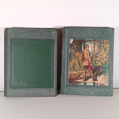LOT 32: Vintage 1920s My Book House Volumes 1-6