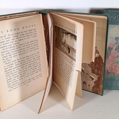 LOT 32: Vintage 1920s My Book House Volumes 1-6