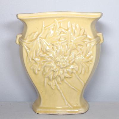 LOT 34: McCoy Pottery Yellow Floral Vase, Maruhon Ware Kissing Swan Vase & McCoy Brush Yellow Vase