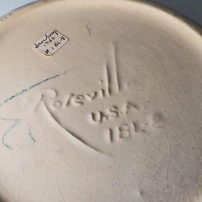LOT 41: Roseville Pottery Snowberry Console Bowl