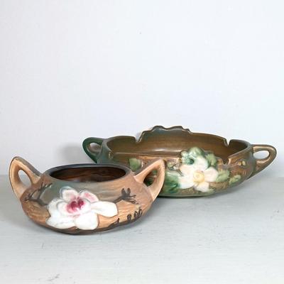 LOT 42: Roseville Pottery Magnolia Creamer and White Rose Ashtray