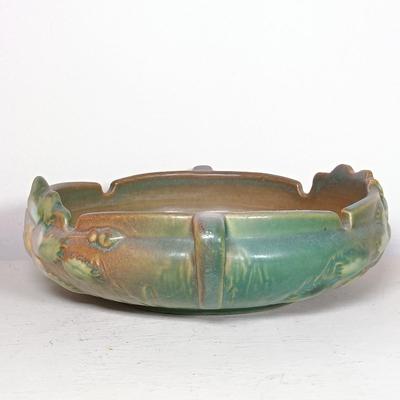 LOT 42: Roseville Pottery Magnolia Creamer and White Rose Ashtray