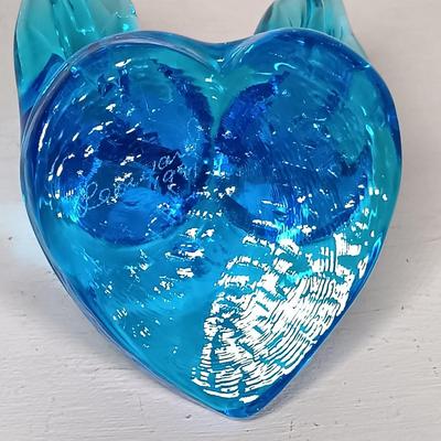 LOT 44: Westmoreland Glass Green Bird on Nest with Blue Art Glass Birds
