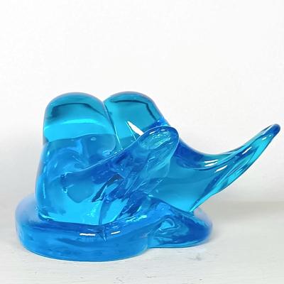LOT 44: Westmoreland Glass Green Bird on Nest with Blue Art Glass Birds