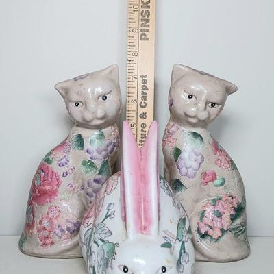 LOT 45: Pair of Vintage Pottery Macau Painted Cats with Rabbit