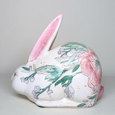 LOT 45: Pair of Vintage Pottery Macau Painted Cats with Rabbit