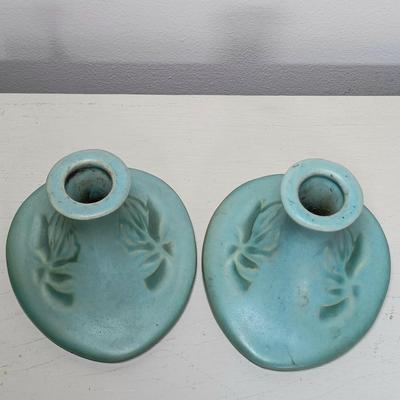 LOT 47: Pair of Roseville Pottery Blue Silhouette Candleholders with Royal Doulton Biltmore Miniature Mantel Clock
