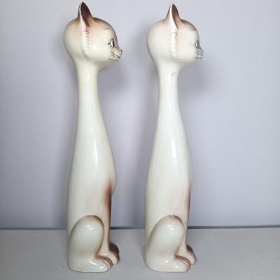 LOT 138: Japanese Long Neck Ceramic Cat Statues