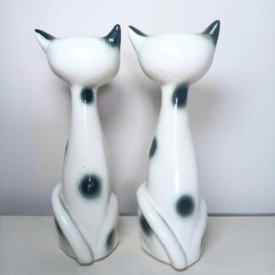 LOT 138: Japanese Long Neck Ceramic Cat Statues