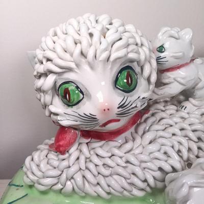 LOT 139: Italian Ceramic Noodle Cat