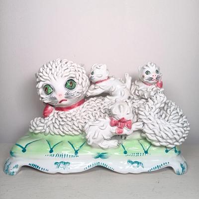 LOT 139: Italian Ceramic Noodle Cat