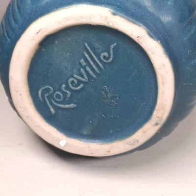 LOT 144: Roseville Pottery Wild White Rose Two-Handled Vase