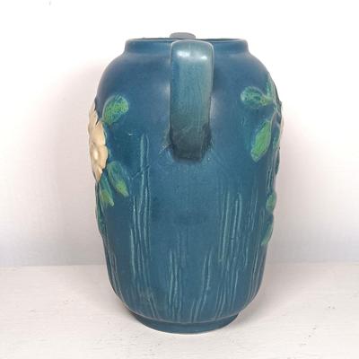 LOT 144: Roseville Pottery Wild White Rose Two-Handled Vase