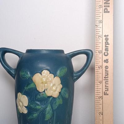 LOT 144: Roseville Pottery Wild White Rose Two-Handled Vase