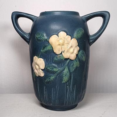 LOT 144: Roseville Pottery Wild White Rose Two-Handled Vase