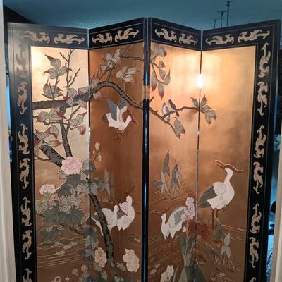 LOT 152: Vintage Gold Leaf and Black Lacquer Wood Screen Made in The People's Republic of China