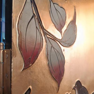 LOT 152: Vintage Gold Leaf and Black Lacquer Wood Screen Made in The People's Republic of China