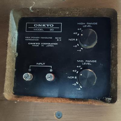 LOT 154: For Parts - Vintage Onkyo Model-20 Speakers