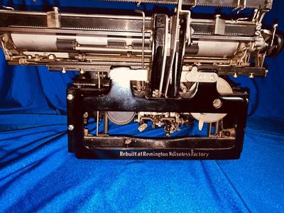 ANTIQUE 1920’S REMINGTON NOISELESS MODEL #6 TYPEWRITER