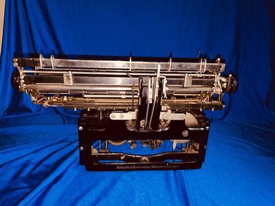 ANTIQUE 1920’S REMINGTON NOISELESS MODEL #6 TYPEWRITER