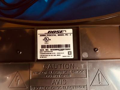 BOSE ACOUSTIC WAVE MUSIC SYSTEM MODEL CD–3000 WITH MULTI DISC CHANGER AND PEDESTAL MODEL PD-2