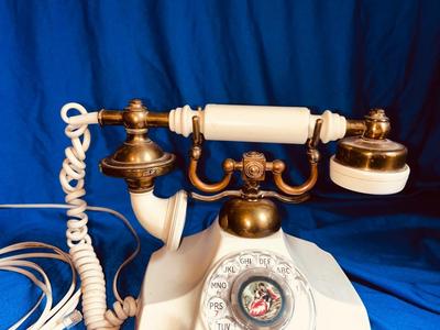 NEW YORK TELEPHONE COMPANY ROTARY DIAL PHONE