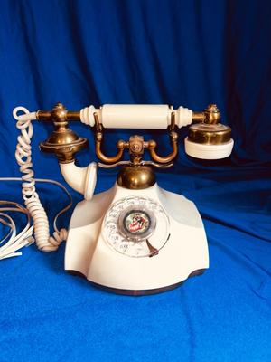 NEW YORK TELEPHONE COMPANY ROTARY DIAL PHONE