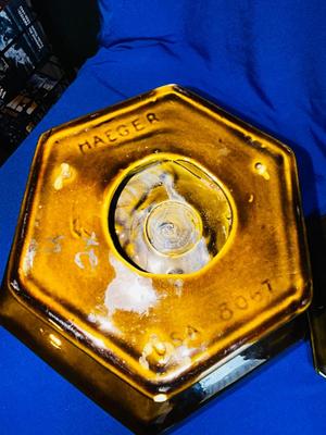 HAEGER USA POTTERY AND WEEPING 24k GOLD COVERED CORNUCOPIA VASE