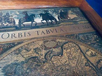 BEAUTIFUL GOLD & BLUE WORLD MAP AND VTG WORLD DICTIONARY