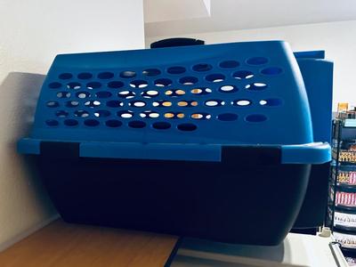PET CARRIERS SMALL AND MEDIUM PET CARRIERS