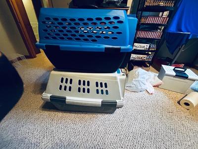 PET CARRIERS SMALL AND MEDIUM PET CARRIERS