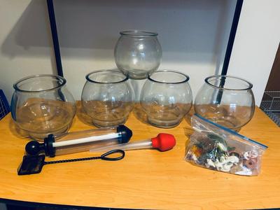 FISH BOWLS AND ACCESSORIES