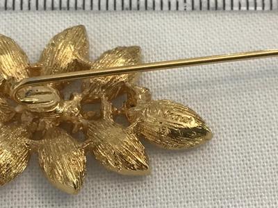 Monet Rhinestone Marquise Stick pin Signed