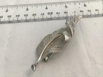 Windswept Leaf By Coro 3D Classic Silver