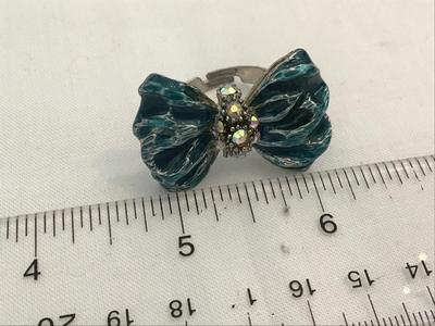 Large Bow Ring Adjustable