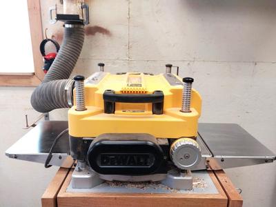 DEWALT PORTABLE PLANER