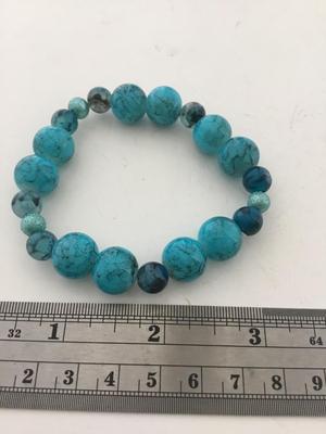 Blue beaded stretchy bracelet
