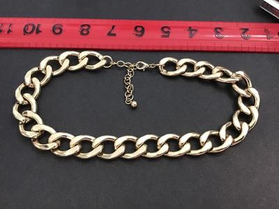 Gold Tone Chunky Link Collar Necklace